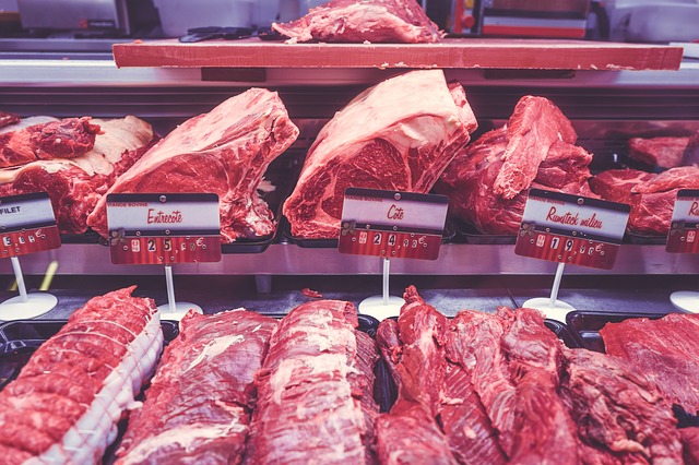 120 קילוגרם בשר שאינם ראויים למאכל נמצאו במסעדה בראשון לציון