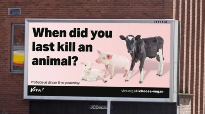 שלטי חוצות בבריטניה: מתי בפעם האחרונה הרגת בעל חיים?